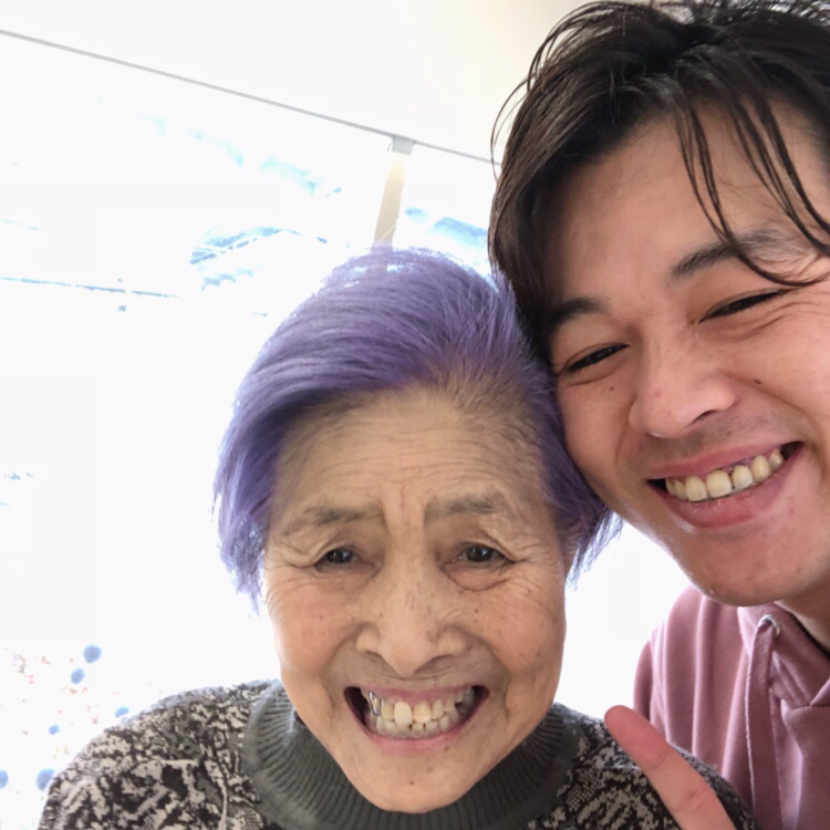 髪を紫にしたい 我がおばあちゃん Kenta Kanno Com